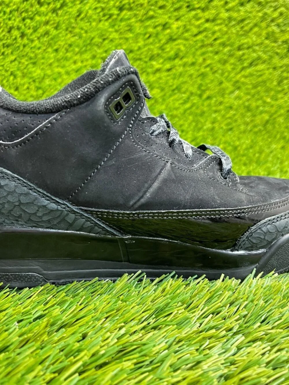 Nike Air Jordan 3 Retro Boys Size 3Y Triple Black Basketball Shoes Sneakers